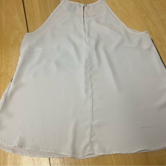 Tank Top Ivory with Black Lace Flowy Top Size Small Forever 21 - Picture 4 of 9